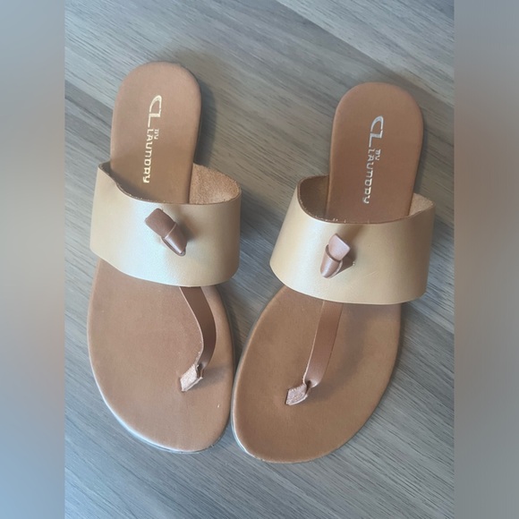 Women's Tan Sandals - Picture 1 of 4